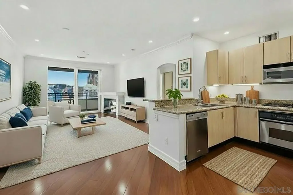 550 Park Blvd 2604, San Diego, California 92101 home-pic-2