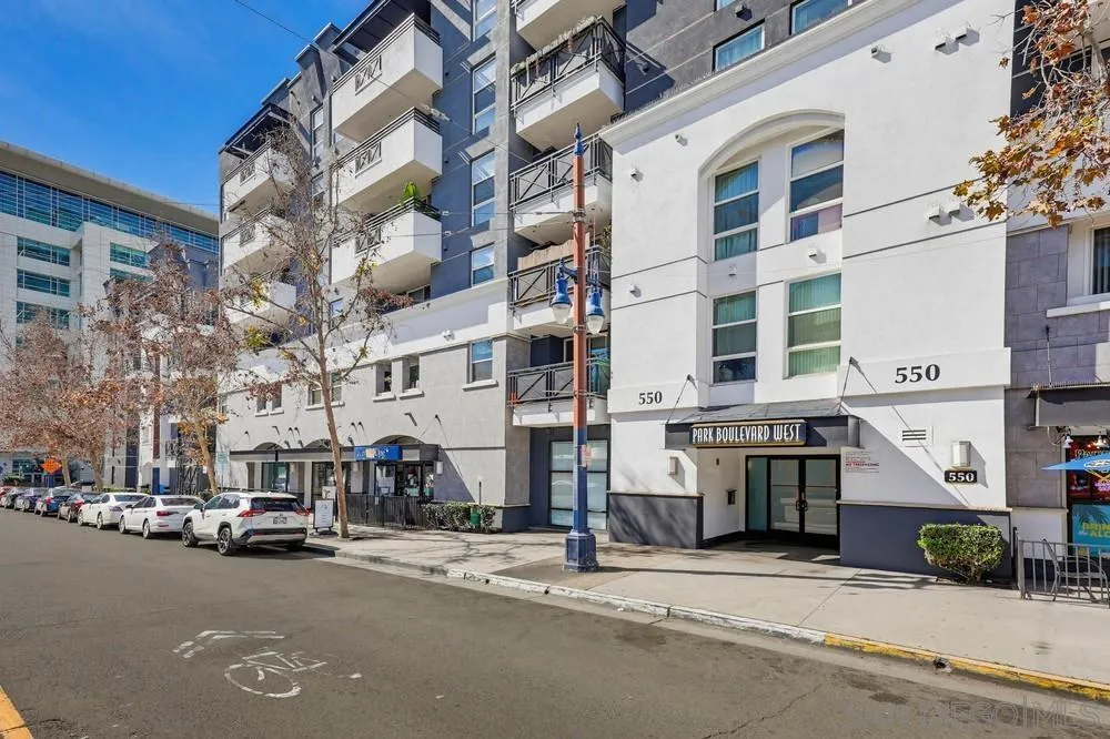 550 Park Blvd 2604, San Diego, California 92101 home-pic-50