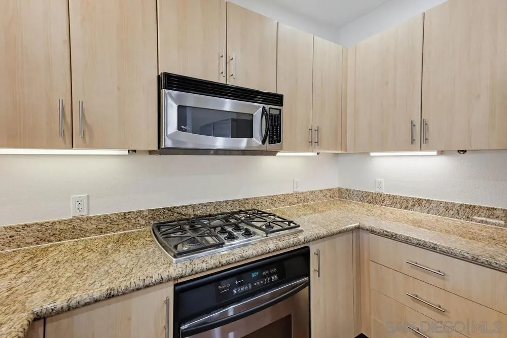 550 Park Blvd 2604, San Diego, California 92101 home-pic-10