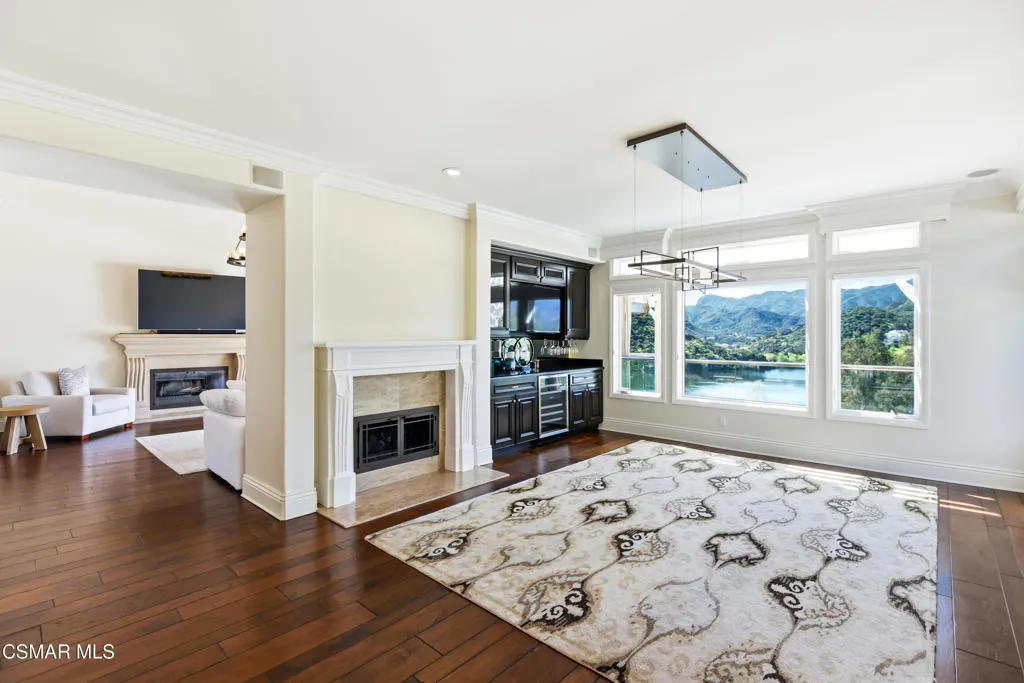 708 Ravensbury Street, Westlake Village, California 91361 home-pic-12