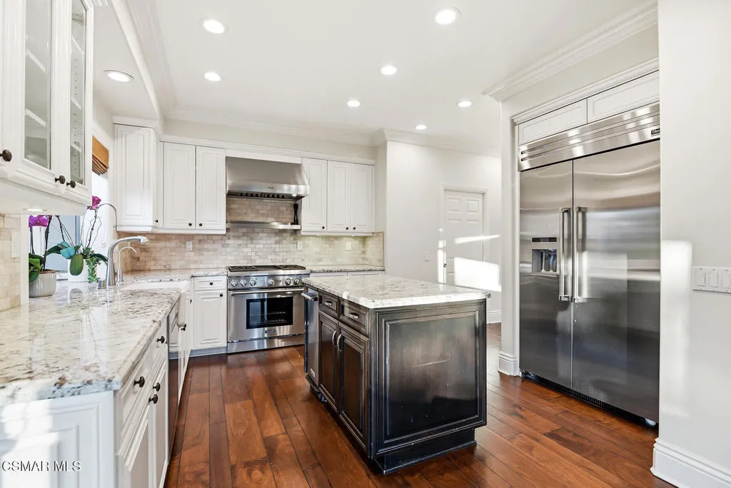 708 Ravensbury Street, Westlake Village, California 91361 home-pic-15