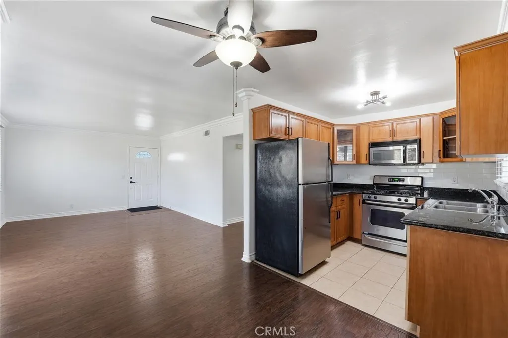 156 Avenida Descanso, Oceanside, California 92057 home-pic-25