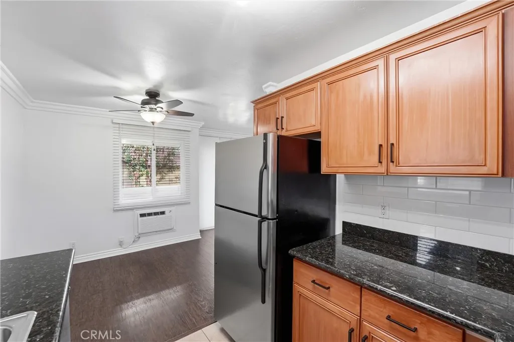 156 Avenida Descanso, Oceanside, California 92057 home-pic-28