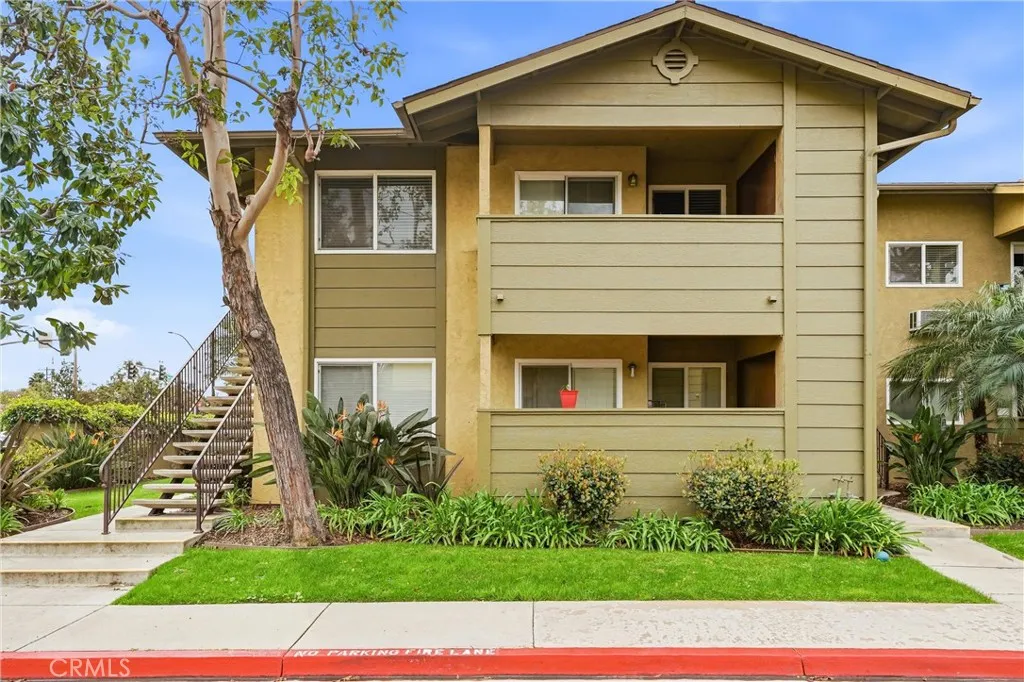 156 Avenida Descanso, Oceanside, California 92057 home-pic-1