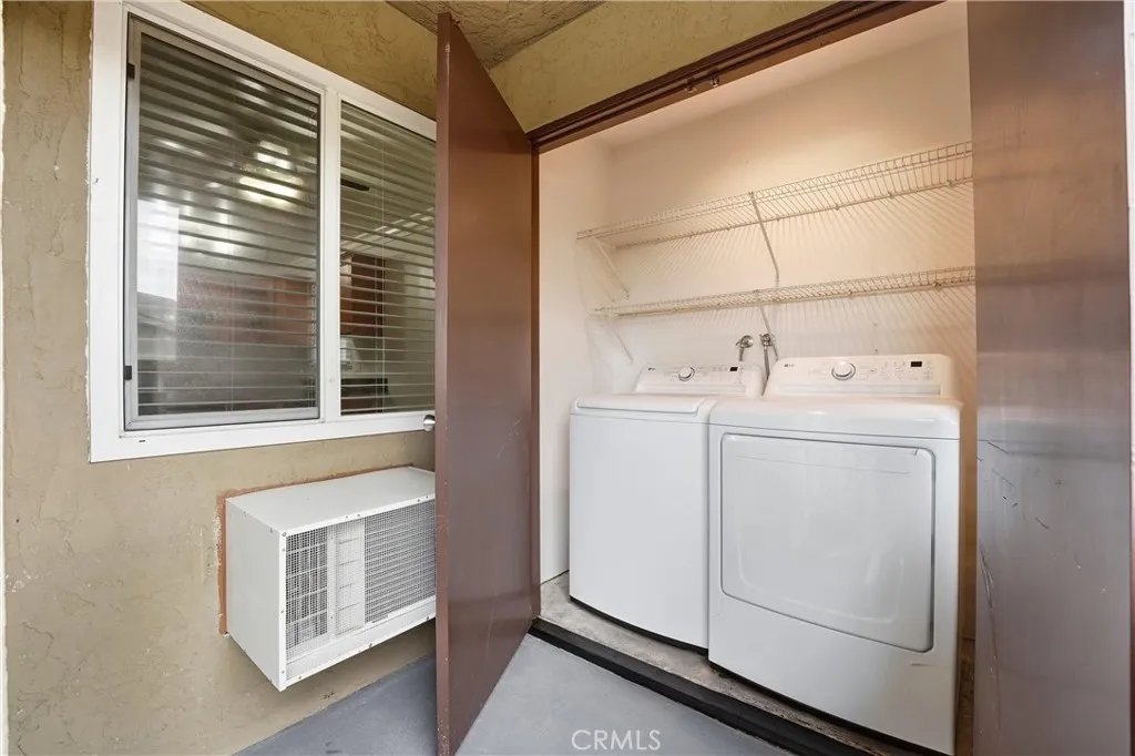 156 Avenida Descanso, Oceanside, California 92057 home-pic-46
