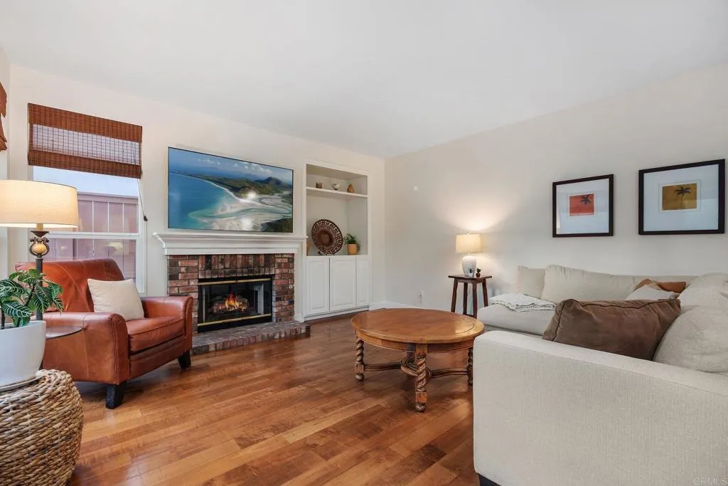 5157 Seashell Place, San Diego, California 92130 home-pic-13