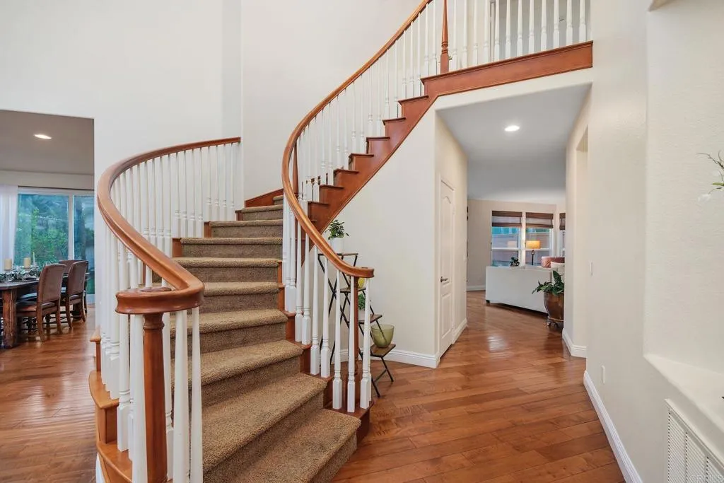 5157 Seashell Place, San Diego, California 92130 home-pic-21