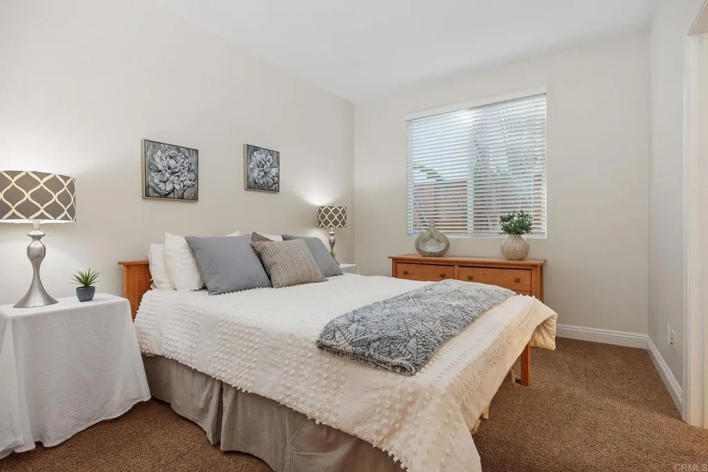 5157 Seashell Place, San Diego, California 92130 home-pic-36