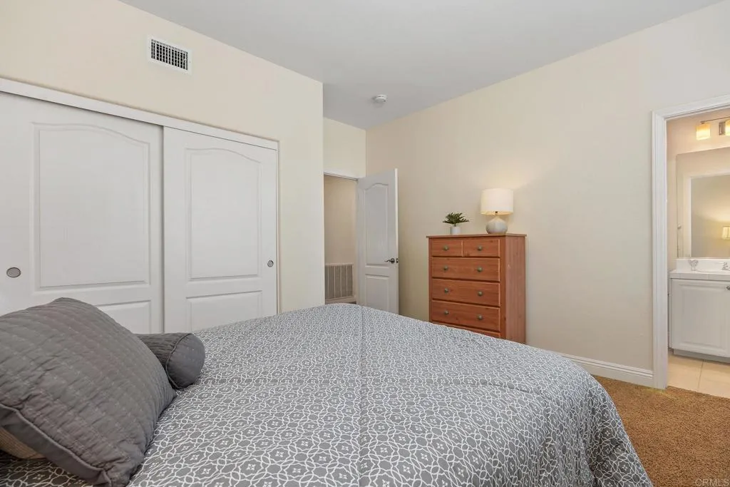 5157 Seashell Place, San Diego, California 92130 home-pic-28
