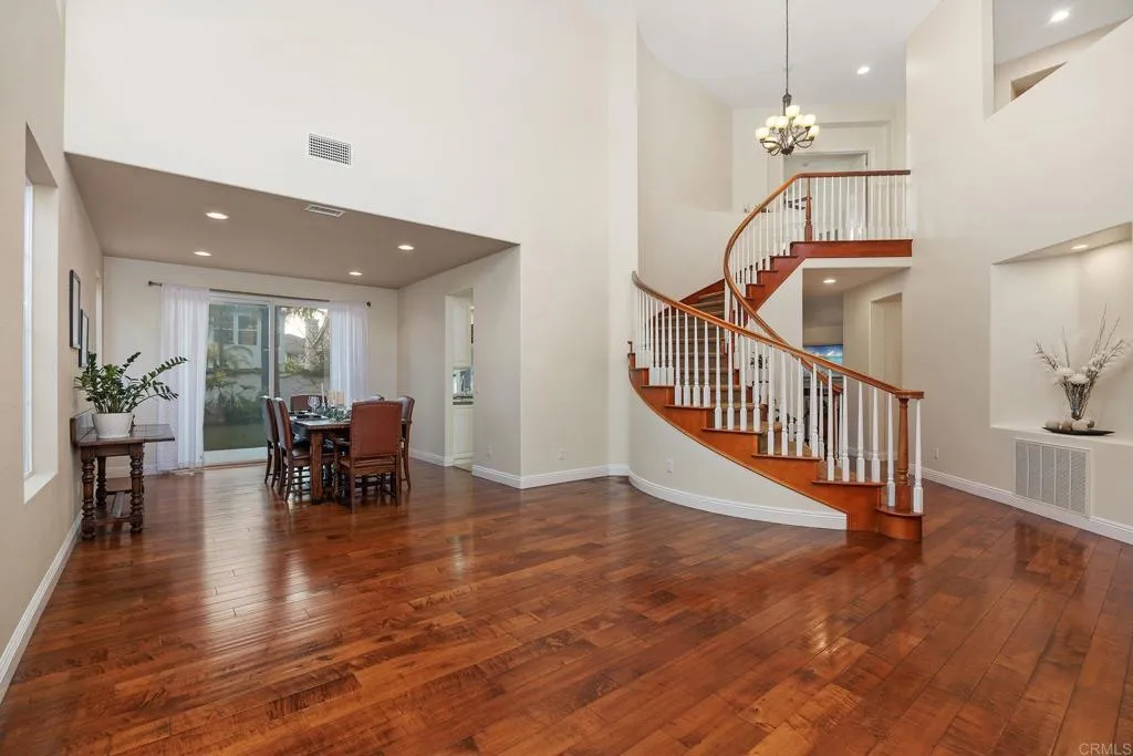 5157 Seashell Place, San Diego, California 92130 home-pic-46