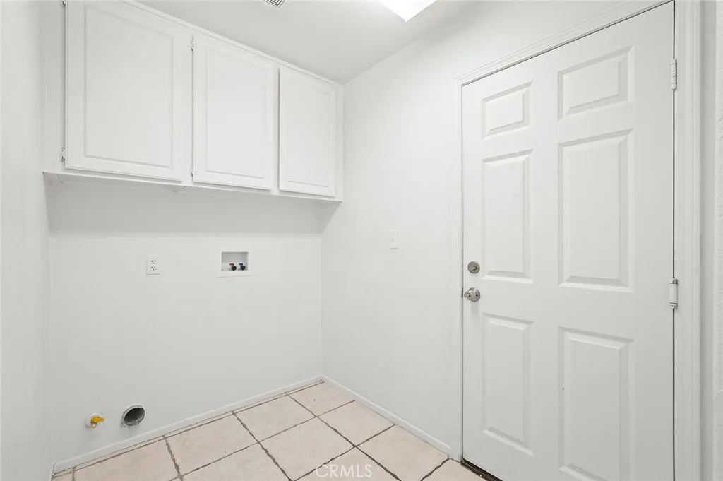 8634 Cabin, Riverside, California 92508 home-pic-37
