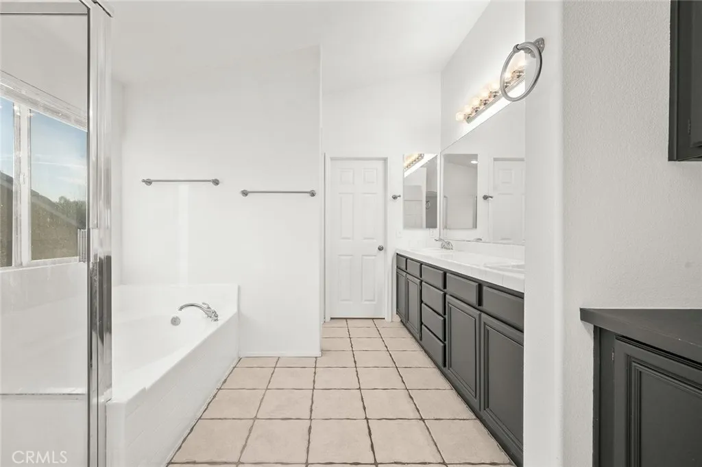 8634 Cabin, Riverside, California 92508 home-pic-25
