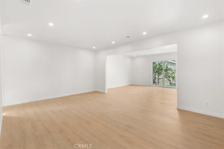 Dining/living area