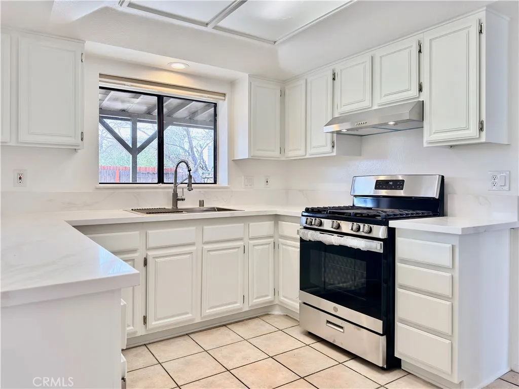 37727 Boxthorn, Palmdale, California 93552 home-pic-8