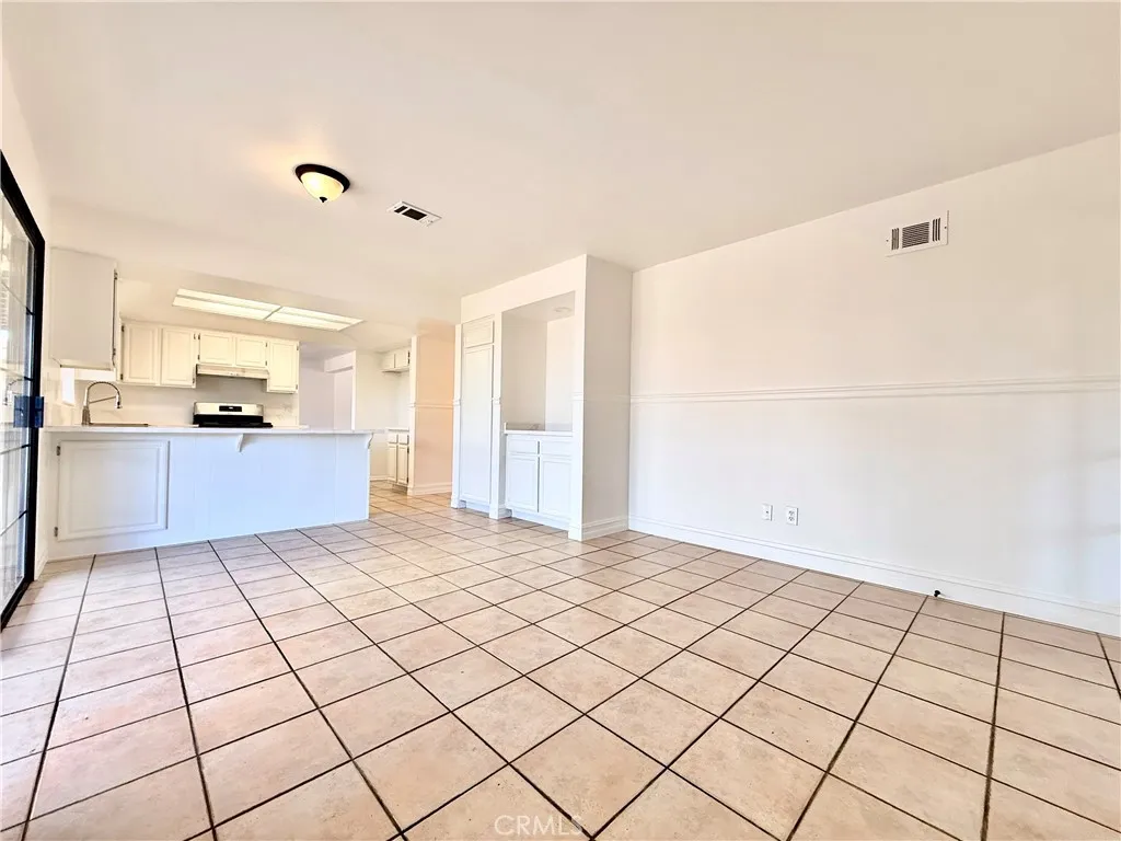 37727 Boxthorn, Palmdale, California 93552 home-pic-13