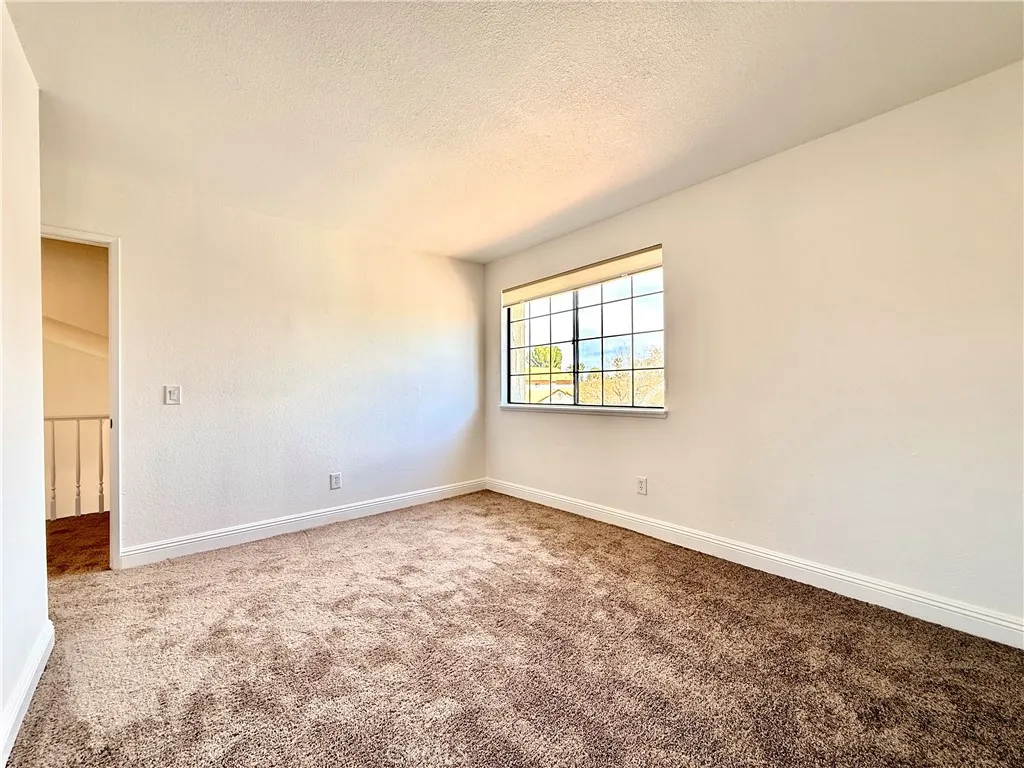 37727 Boxthorn, Palmdale, California 93552 home-pic-36