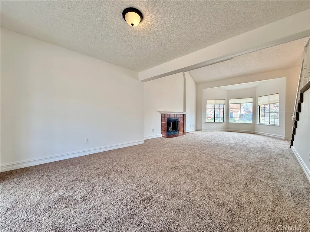 37727 Boxthorn, Palmdale, California 93552 home-pic-15
