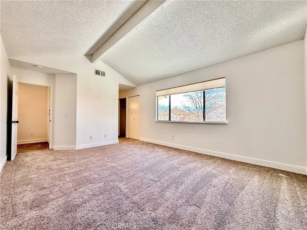37727 Boxthorn, Palmdale, California 93552 home-pic-19