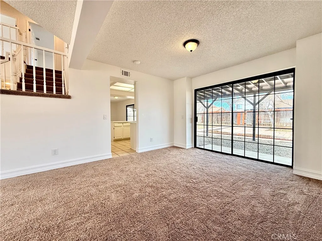 37727 Boxthorn, Palmdale, California 93552 home-pic-17