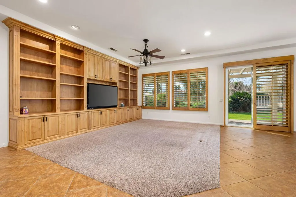 43227 Corte Del Oro, La Quinta, California 92253 home-pic-12