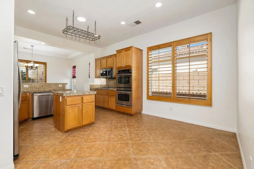 43227 Corte Del Oro, La Quinta, California 92253 home-pic-26