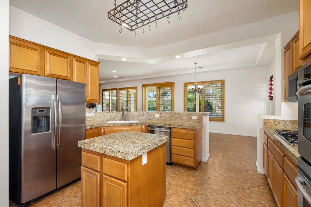 43227 Corte Del Oro, La Quinta, California 92253 home-pic-21
