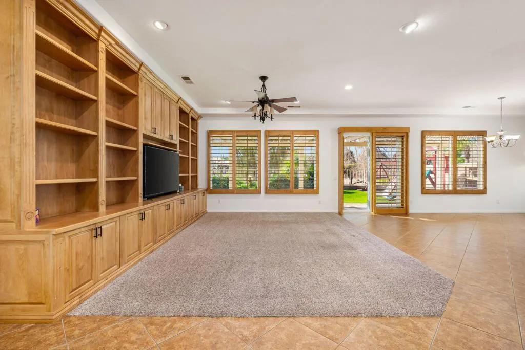43227 Corte Del Oro, La Quinta, California 92253 home-pic-11
