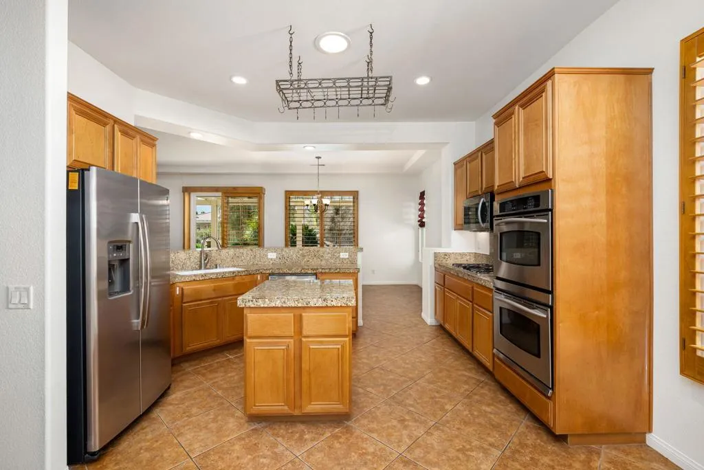 43227 Corte Del Oro, La Quinta, California 92253 home-pic-22