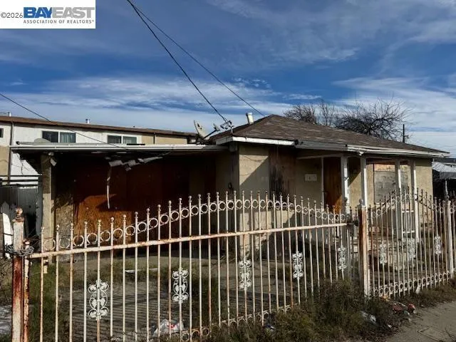 1413 1413 Post Ave, San Pablo, California 94806 home-pic-1