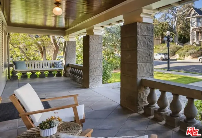 1340 Carroll Avenue, Los Angeles, California 90026