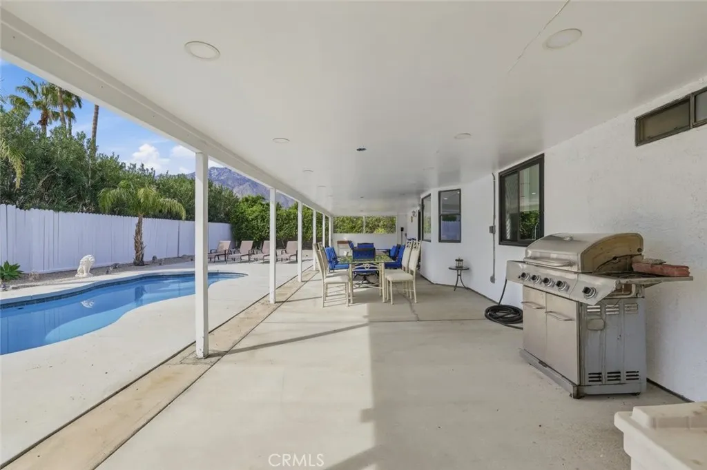 2901 E Via Escuela, Palm Springs, California 92262 home-pic-27