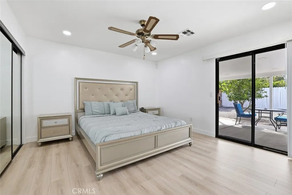 2901 E Via Escuela, Palm Springs, California 92262 home-pic-21