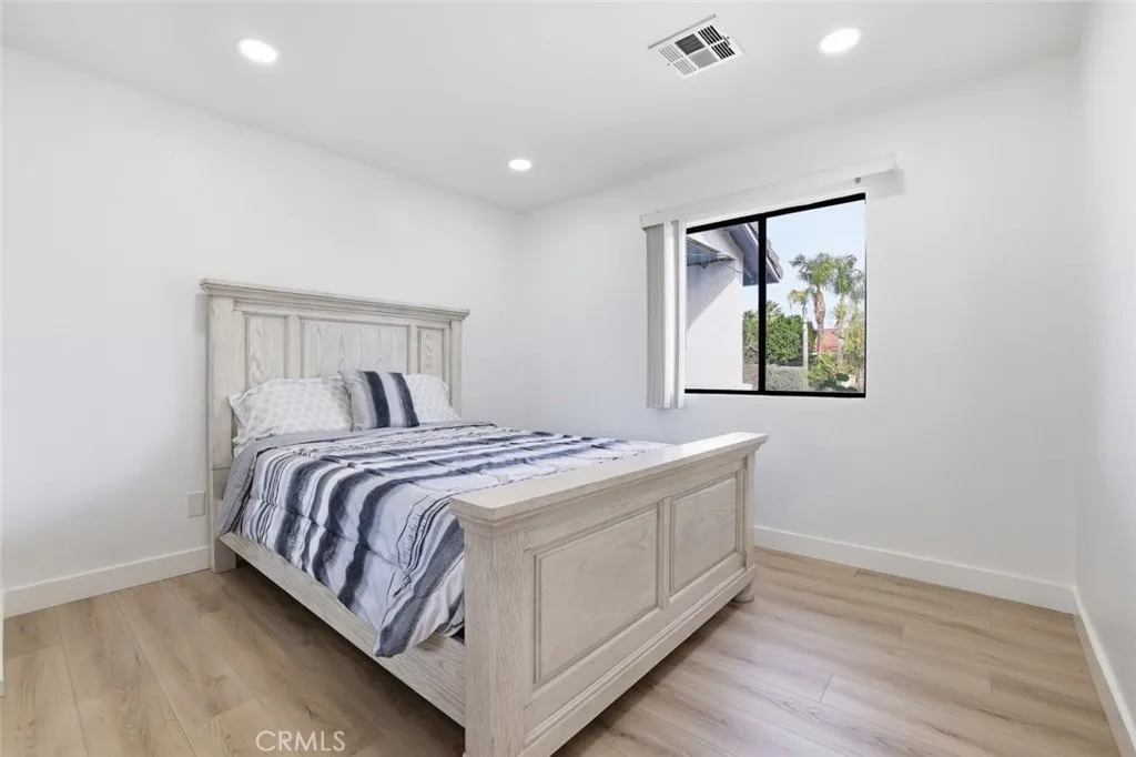 2901 E Via Escuela, Palm Springs, California 92262 home-pic-17