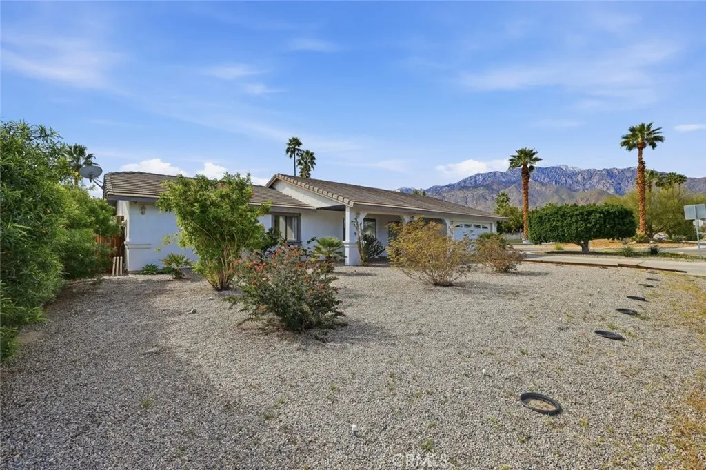 2901 E Via Escuela, Palm Springs, California 92262 home-pic-34