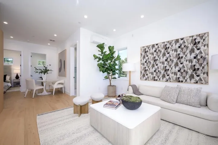 601 Joandra Court, Los Altos, California 94024