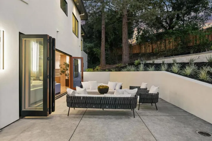 601 Joandra Court, Los Altos, California 94024