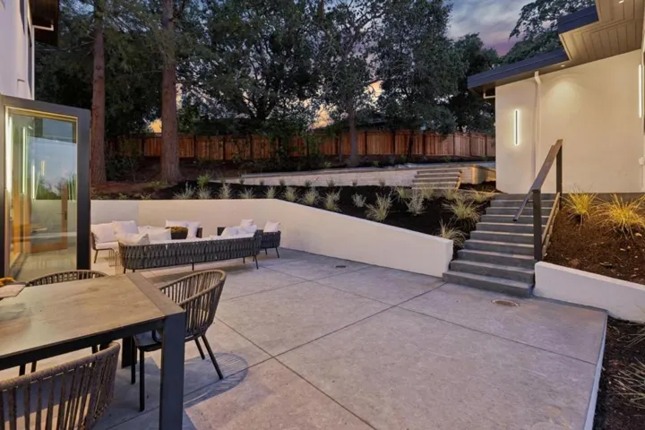 601 Joandra Court, Los Altos, California 94024