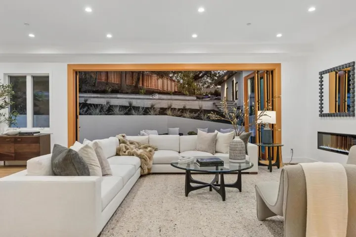 601 Joandra Court, Los Altos, California 94024