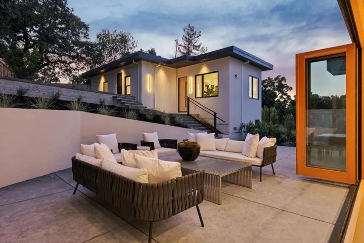 601 Joandra Court, Los Altos, California 94024