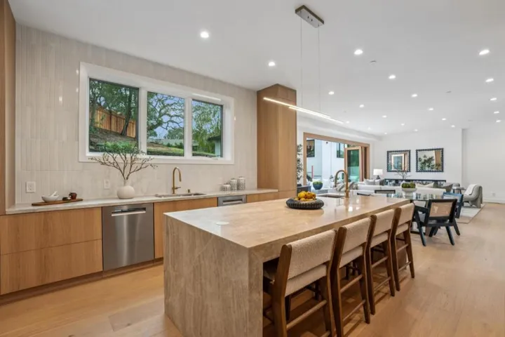 601 Joandra Court, Los Altos, California 94024