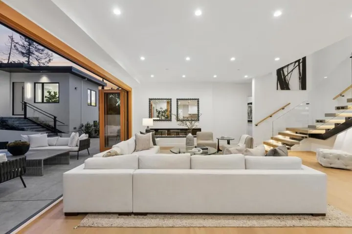 601 Joandra Court, Los Altos, California 94024