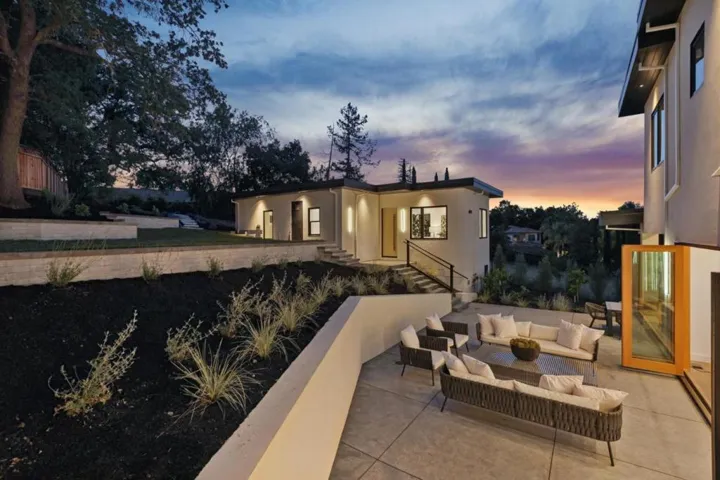 601 Joandra Court, Los Altos, California 94024