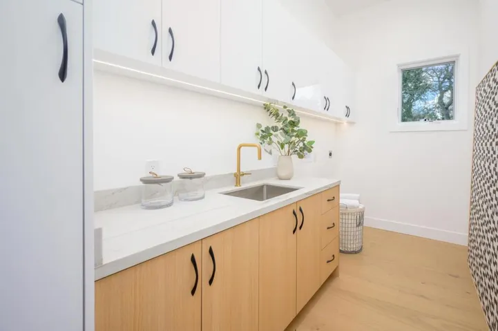 601 Joandra Court, Los Altos, California 94024