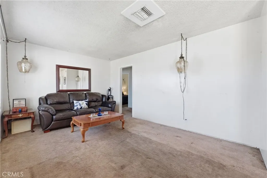 5045 La Sena, Baldwin Park, California 91706 home-pic-6