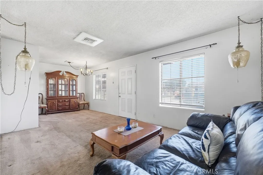 5045 La Sena, Baldwin Park, California 91706 home-pic-7