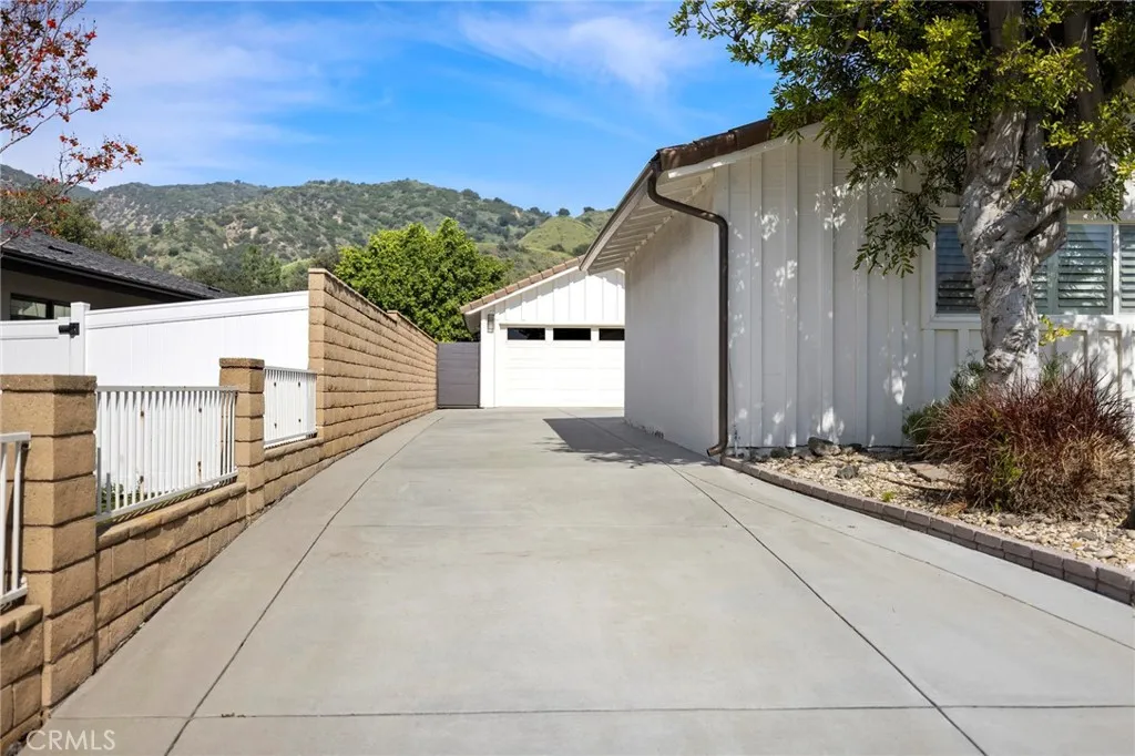 1215 Hidden Springs, Glendora, California 91741 home-pic-42