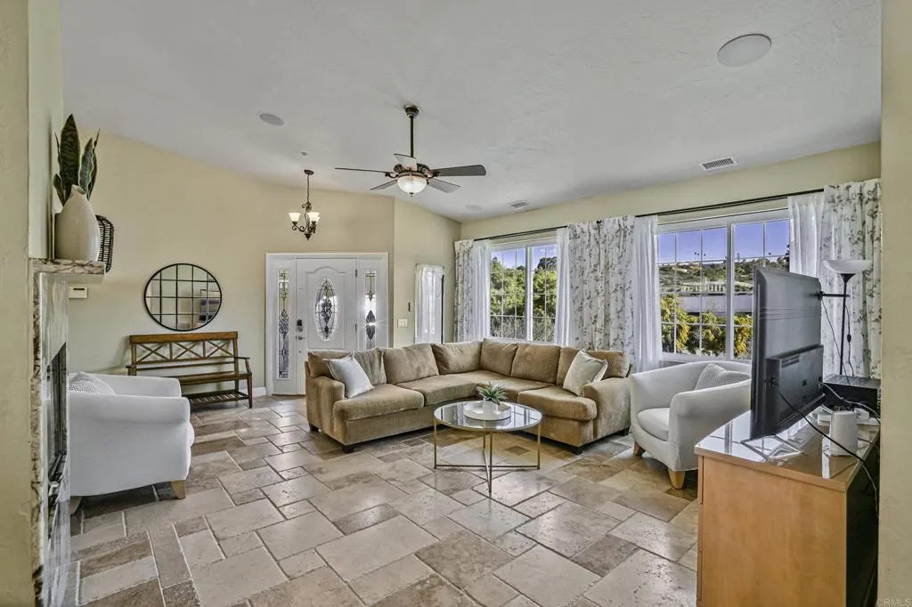 1460 Orpheus Avenue, Encinitas, California 92024 home-pic-2