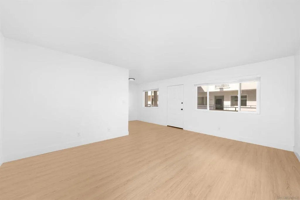 1030 Robinson Ave 205, San Diego, California 92103 home-pic-13