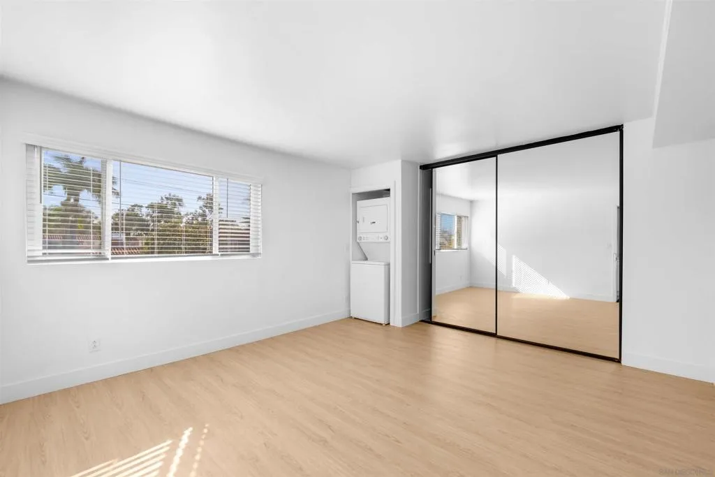 1030 Robinson Ave 205, San Diego, California 92103 home-pic-15