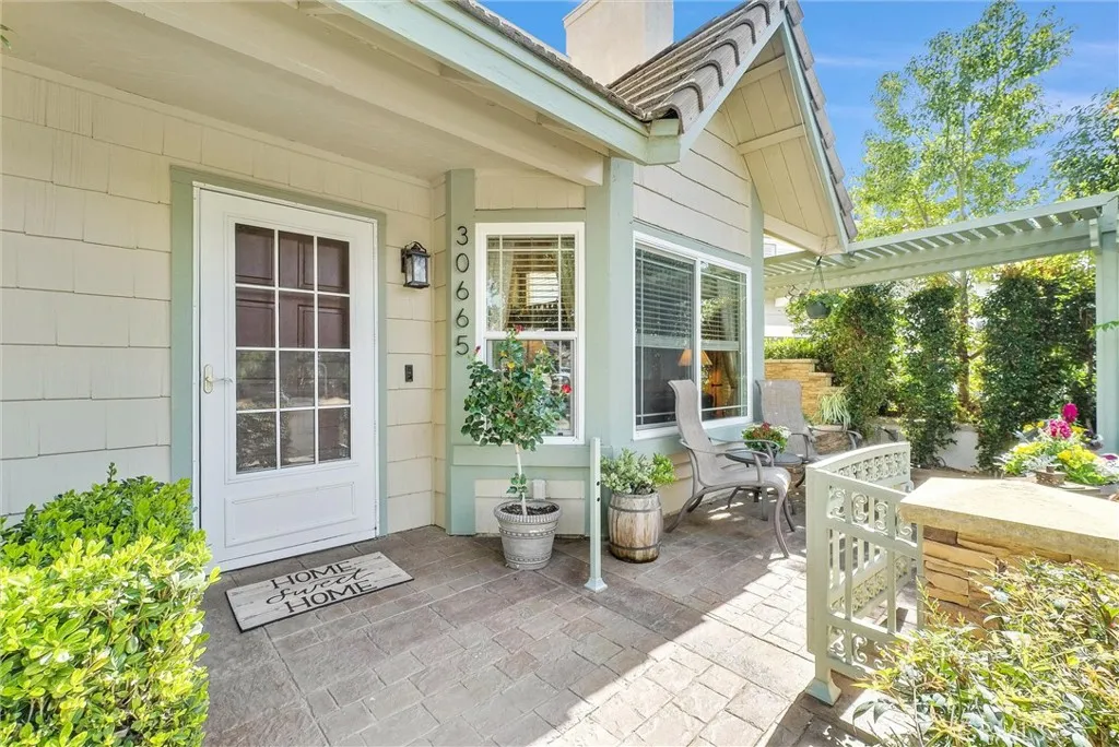 30665 Feather Court, Temecula, California 92591 home-pic-4
